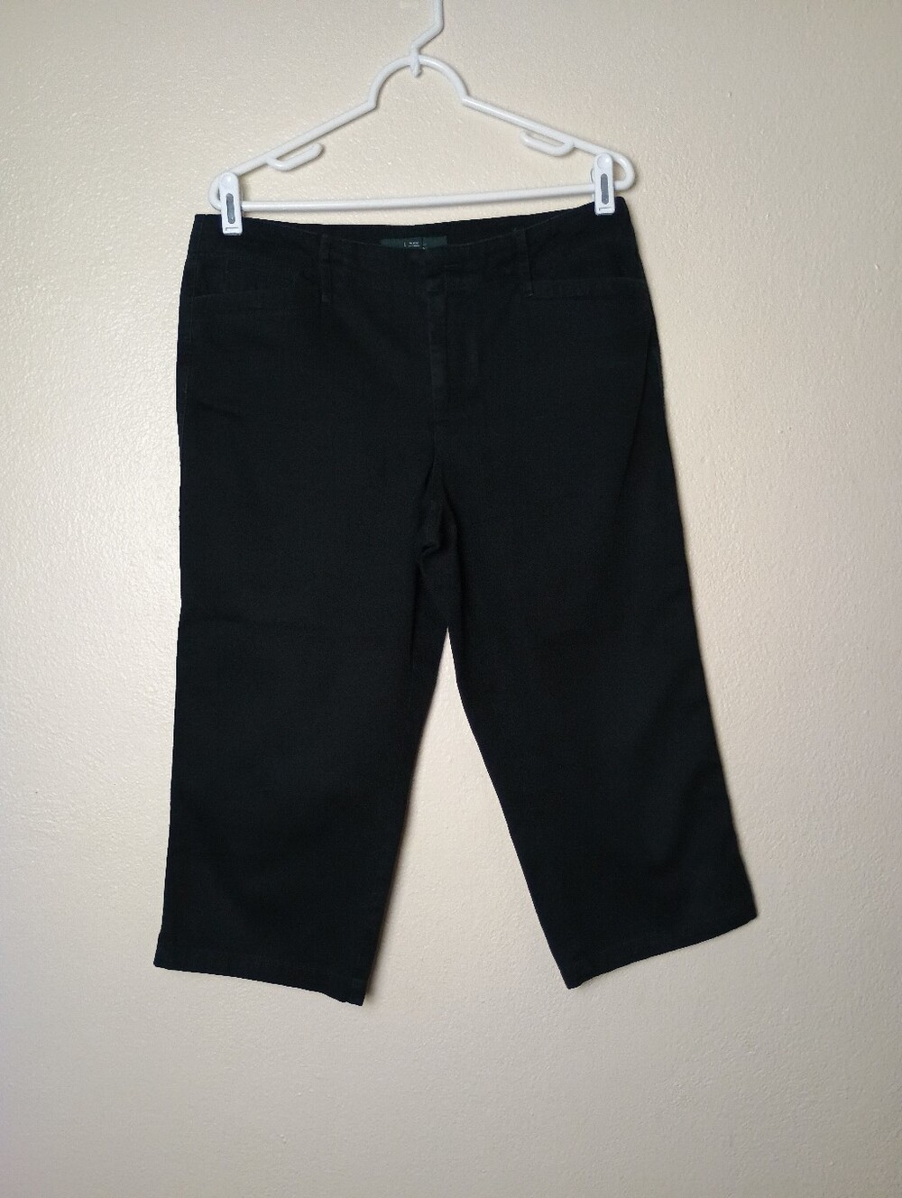 Ralph Lauren Size 10 Black Faded Cropped Jeans for Women Flat Front